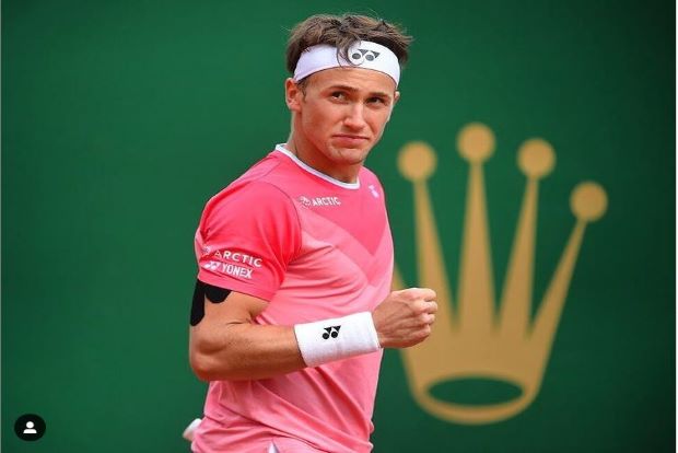 Norwegian Ruud pips Shapovalov for Geneva title