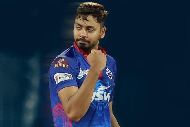 Kohli praised me after I took his wicket: Avesh Khan