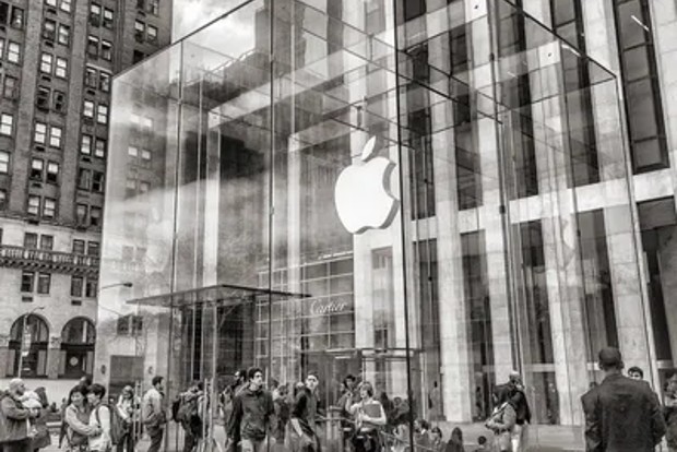 Apple planning to launch mixed reality device next year