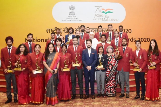 Sports Minister hands over trophies to 2020 award winners