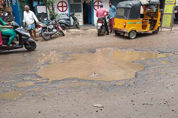 Pothole accident: Highways lodges complaint against telecom for illegal road cut