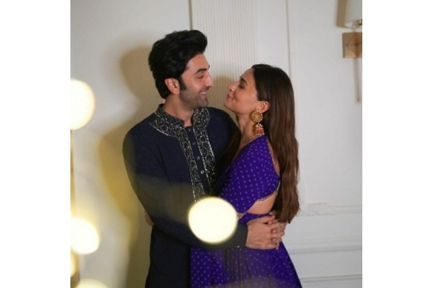 Alia Bhatt and Ranbir Kapoor make their relationship official