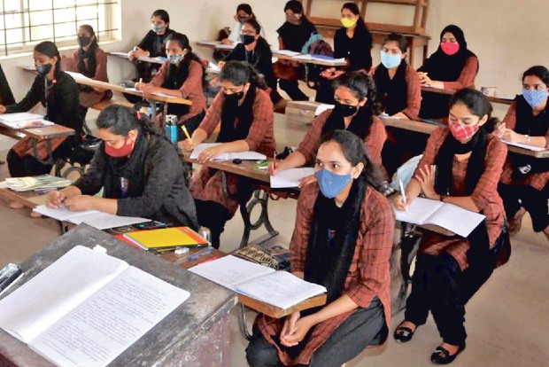 Makeover plan for higher education: Slim syllabus, modified exam pattern