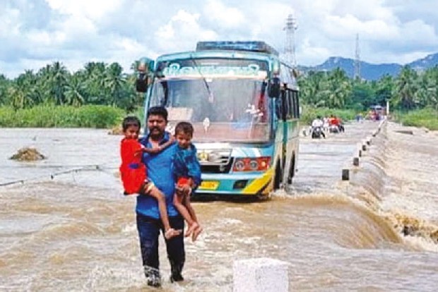 Traffic hit as Palar runs above causeway Traffic hit as Palar runs above causeway