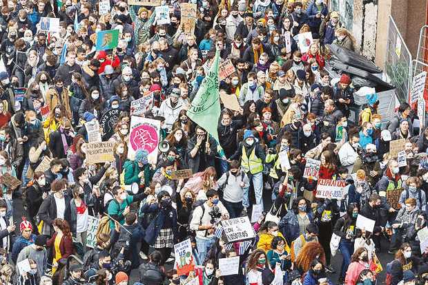 Young women leading climate protests