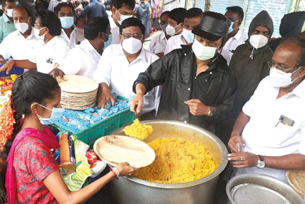 Stalin visits rain-hit areas in north Chennai