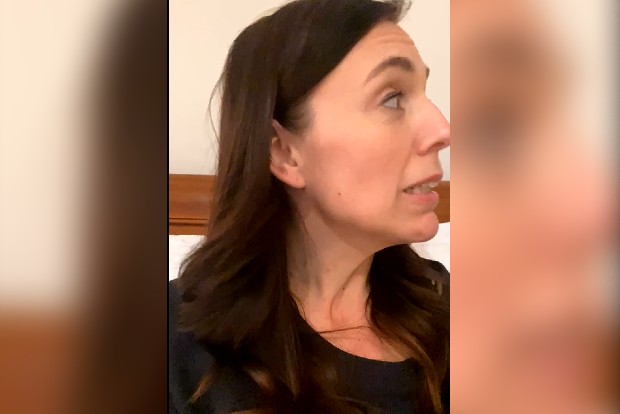 Bedtime Fail: New Zealand PM Jacinda as daughter interrupts livestream Bedtime Fail: New Zealand PM Jacinda as daughter interrupts livestream