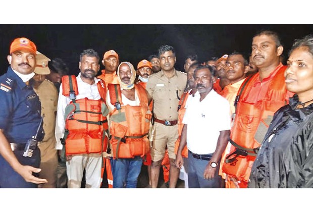 3 EB workers get stuck on power tower, rescued after 7 hours in Chennai