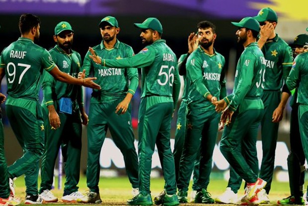 Pakistan team moving forward with more confidence, says Saqlain Mushtaq Pakistan team moving forward with more confidence, says Saqlain Mushtaq