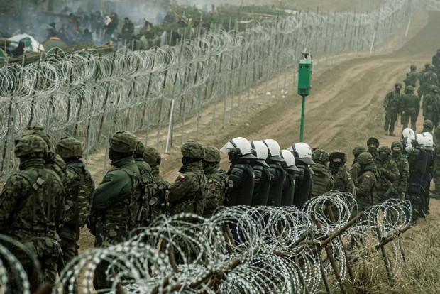 Polish PM calls for concrete steps from NATO amid Belarus border crisis