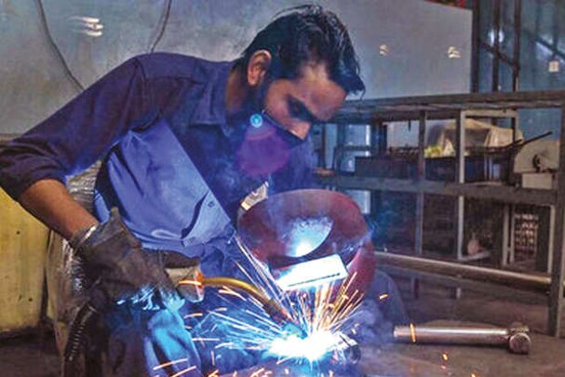 WPI inflation spikes to 12.54 percent in Oct, crude, produced goods prices up