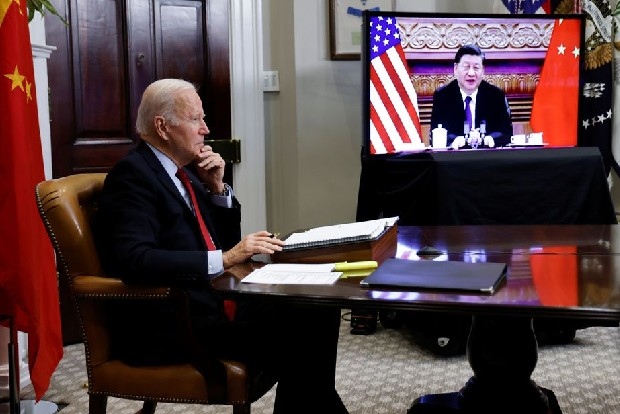 Xi warns Biden, says US playing with fire on Taiwan issue