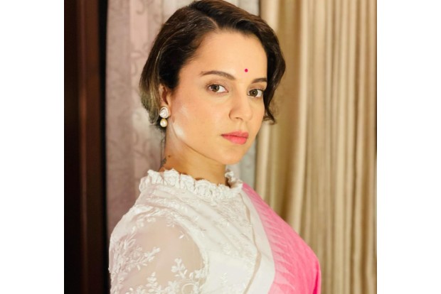 Kangana now targets Mahatma Gandhi, says offering another cheek gets bheek not freedom