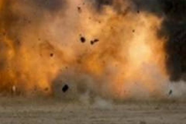 4 injured in grenade attack in Kashmir 4 injured in grenade attack in Kashmir