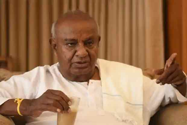 Ex-PM Deve Gowda welcomes repealing farm laws