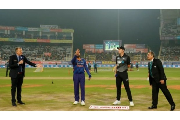 INDvsNZ: India win the toss and chose to bowl