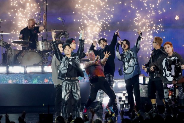 K-pops BTS snags top prize at American Music Awards