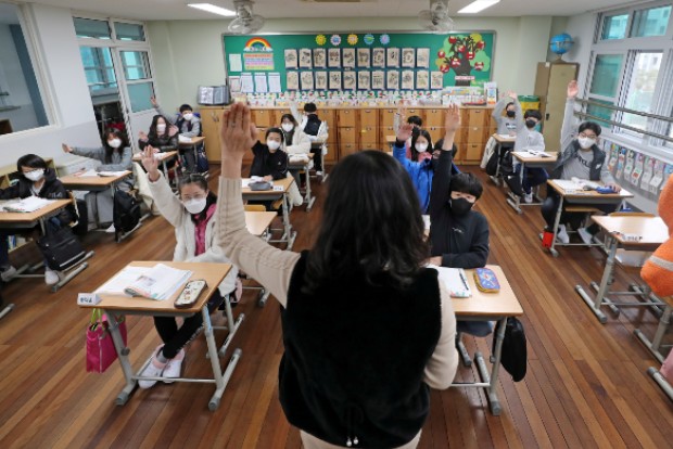In-person classes fully resume in South Korean schools