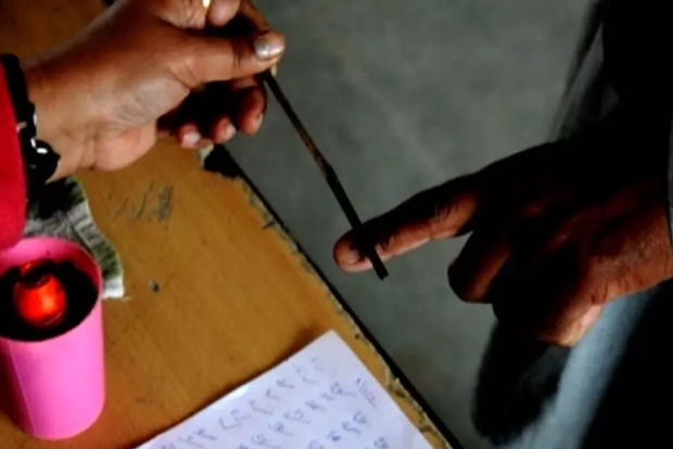 EC holds meeting with CEOs of states, UTs EC holds meeting with CEOs of states, UTs