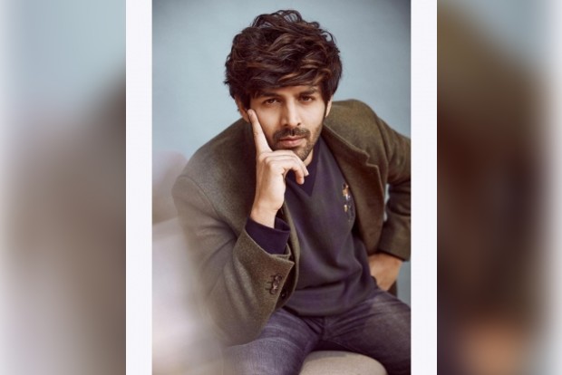 Kartik Aaryan ups the cool quotient with his whacky shirt