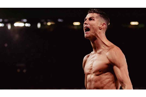 Ronaldo nets stoppage time winner for Manchester United