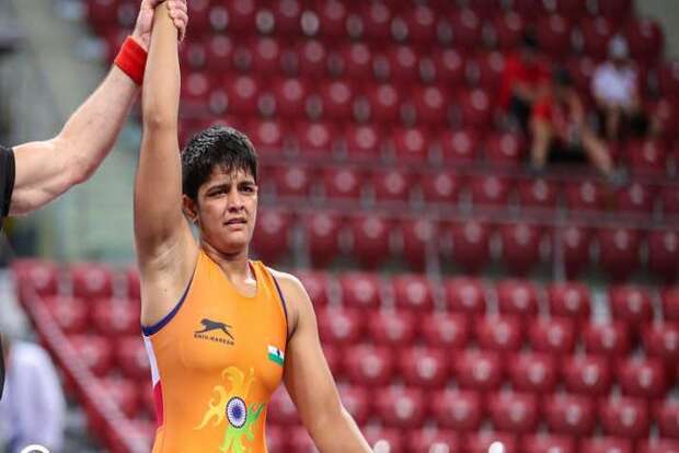 Wrestler Anshu becomes first Indian woman to enter World Championships final