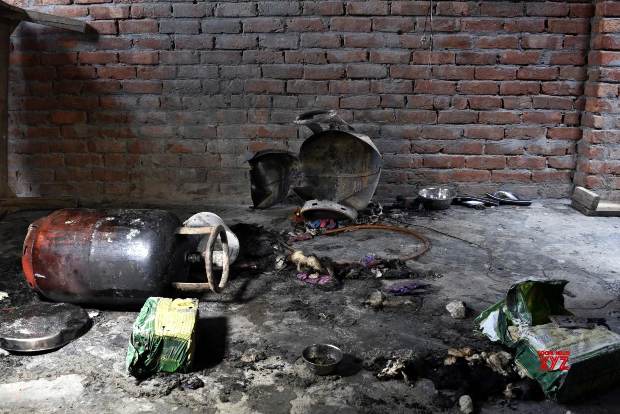 Nine hurt in cylinder explosion