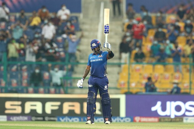 MI amass 235/9 against SRH