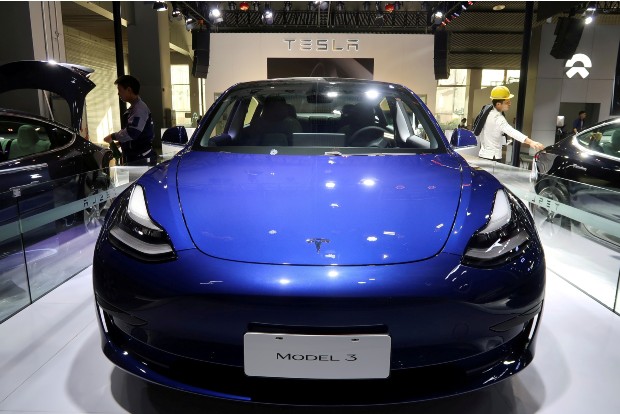 US asks Tesla why it didnt recall Autopilot driving system