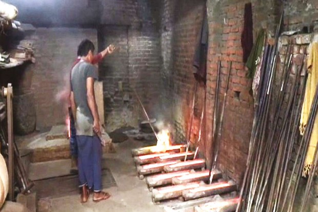 Moradabad handicraft artisans in dire straits due to coal shortage