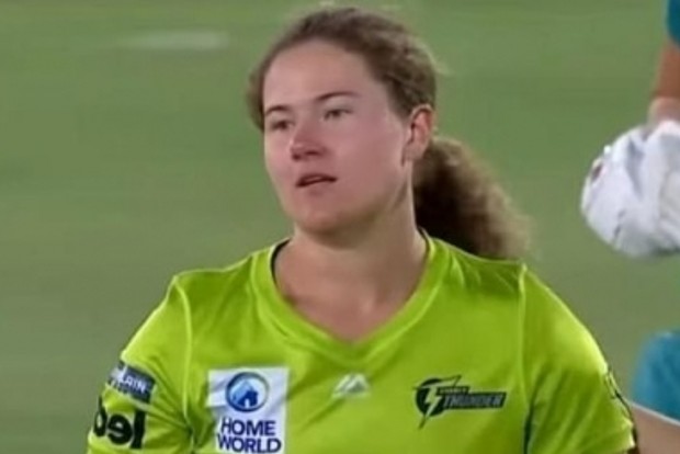 WBBL: Teenage pacer Hannah Darlington named captain of Sydney Thunder
