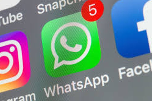 WhatsApp for iOS working on new message reaction feature