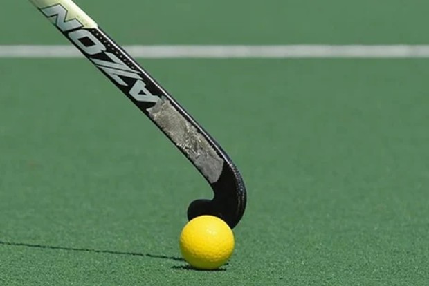 India to begin title defence against France