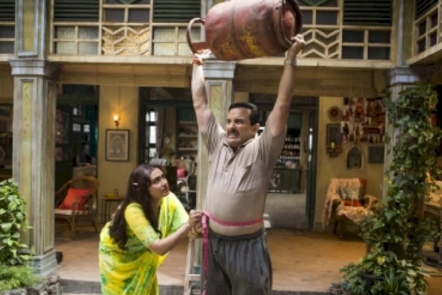 Saif puts on weight to play railway ticket collector in Bunty Aur Babli 2 Saif puts on weight to play railway ticket collector in Bunty Aur Babli 2