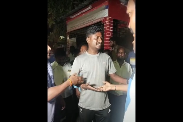 Chennai cop suspended after drunk driving VIP escort vehicle, tiff with motorists