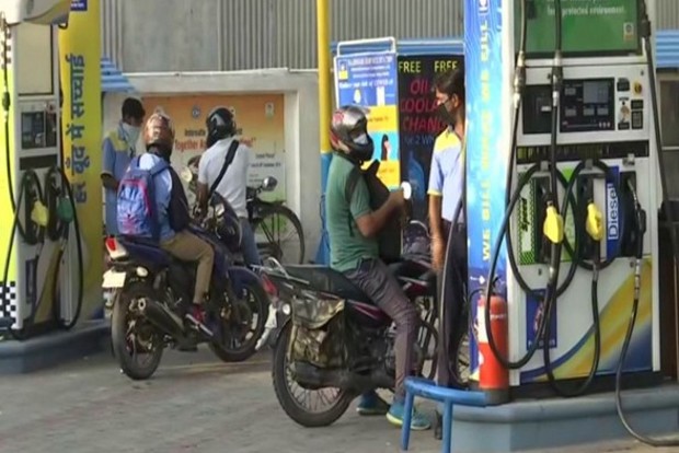 Fuel prices hiked again by 35 paise/litre for 5th consecutive day