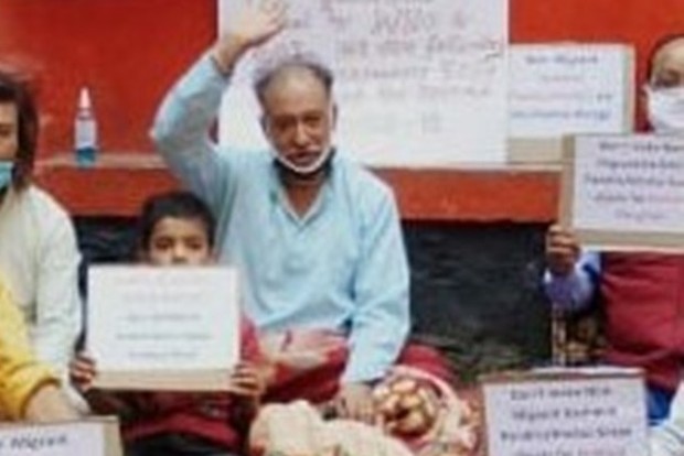 Kashmiri Pandits asked to give undertaking if they dont take security