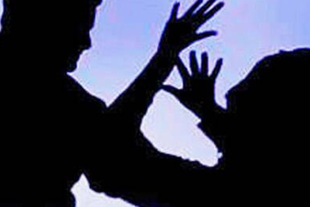 Home-alone woman gagged, robbed by ‘couple’ posing as kin