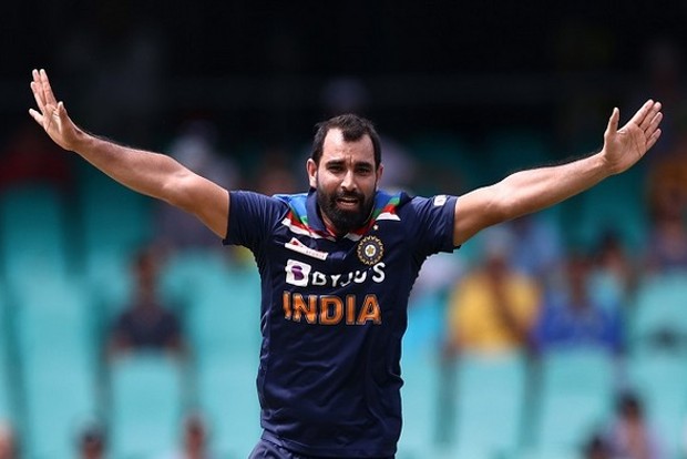 Past and present Indian cricketers back Shami after pacer faces online abuse