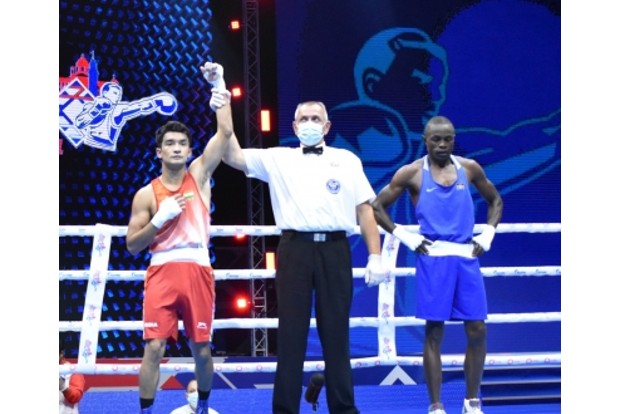 Shiva Thapa, Deepak Bhoria, Sumit advance at Mens World Boxing
