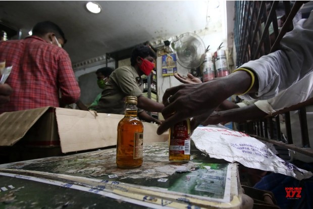 Two die in Bihars Muzaffarpur in suspected hooch tragedy