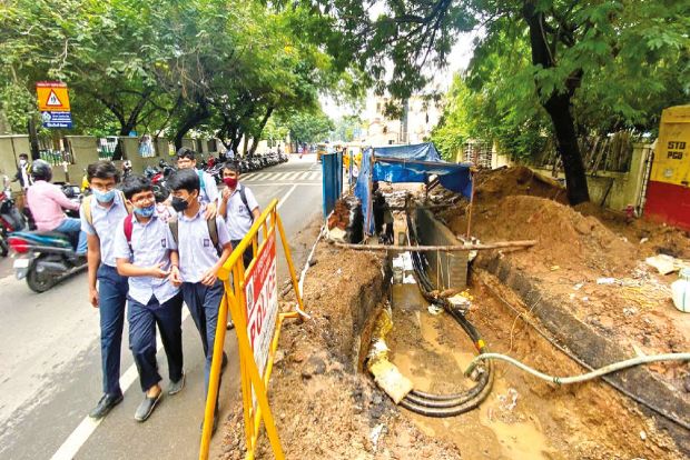 EVK Sampath Salai dug up for cable-laying work a threat to pedestrians, residents EVK Sampath Salai dug up for cable-laying work a threat to pedestrians, residents