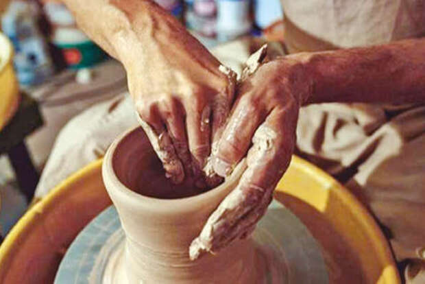 IIM-L: Merge handloom, handicraft in Varanasi to take on Chinese competition