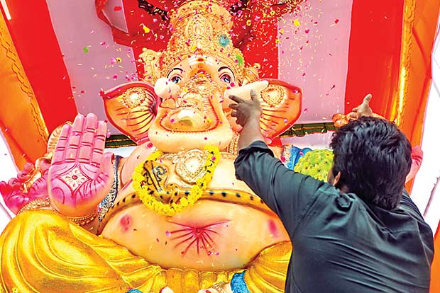 TN Hindu Munnani to go on hunger strike against ban on Vinayaga Chaturthi celebrations
