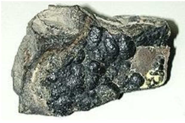 UN nuke watchdog: Iran pressing on with uranium enrichment