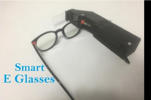 Keep An EyeE Out: Race for putting smart glasses back on track