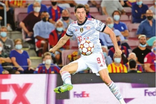 Bayern decimates Barcelona