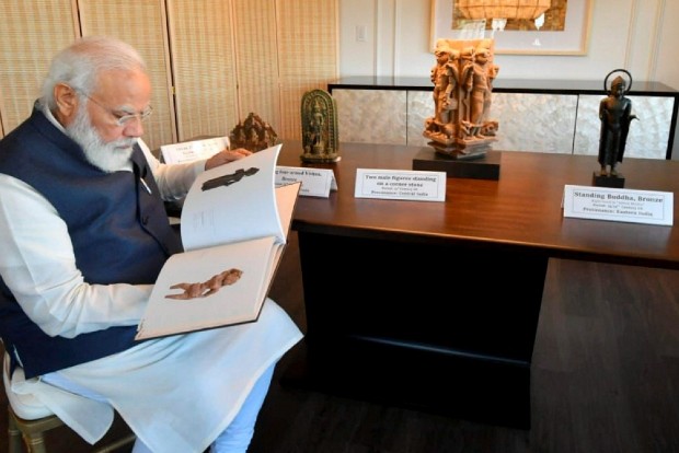 Modi to bring home 157 artefacts, antiquities from US