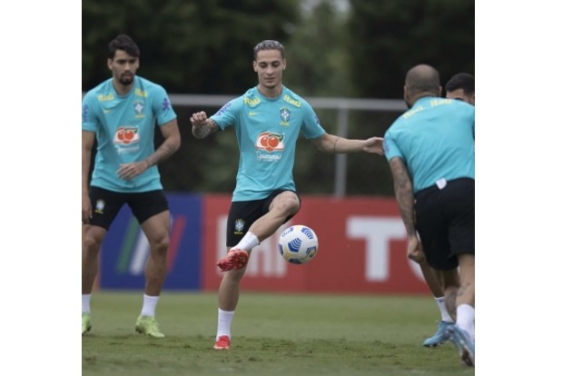 Paraguay looking to dig deep against Brazil in WC qualifier