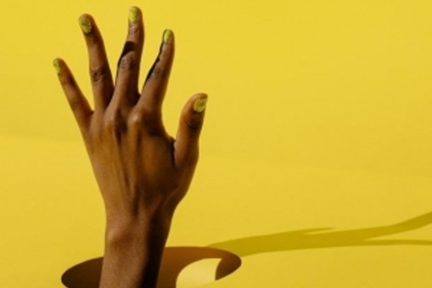 Nail the super glam look